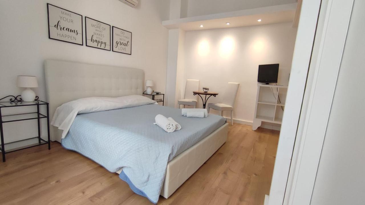 مبيت وإفطار Living كالياري المظهر الخارجي الصورة