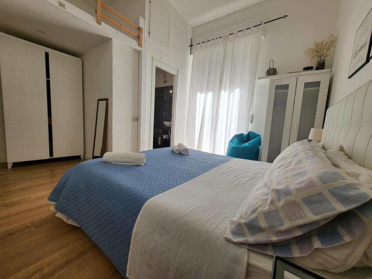 مبيت وإفطار Living كالياري المظهر الخارجي الصورة