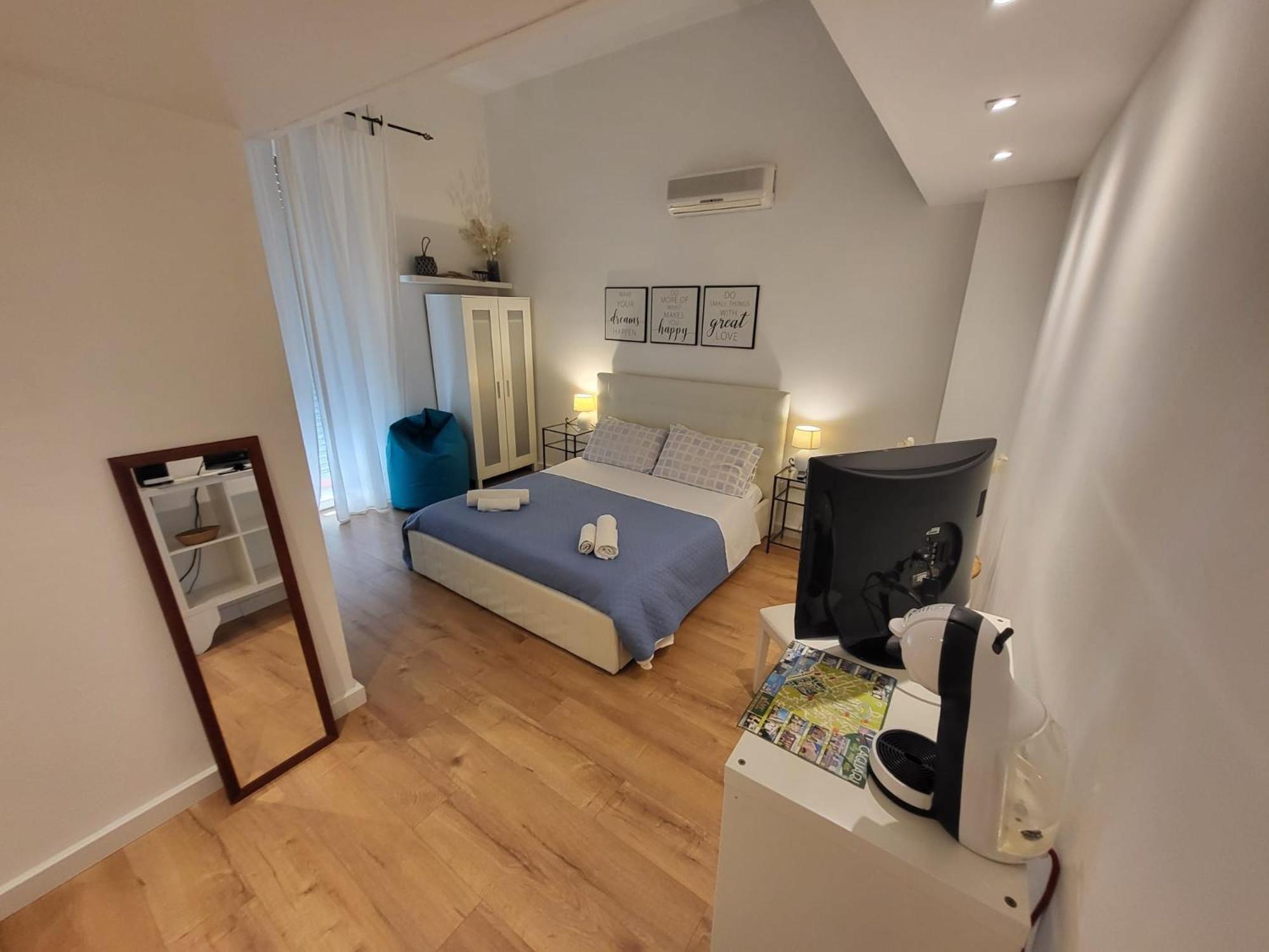 مبيت وإفطار Living كالياري المظهر الخارجي الصورة