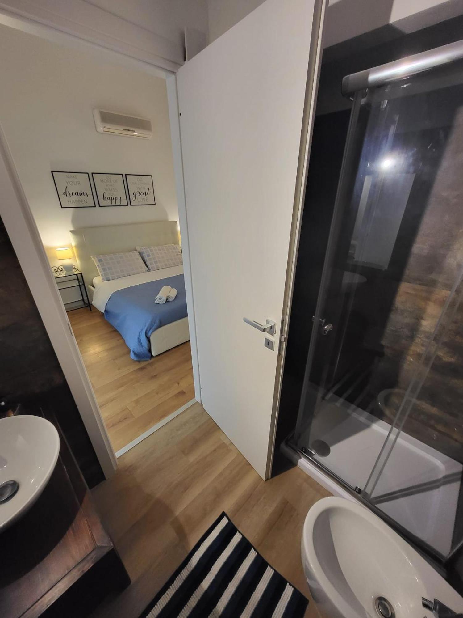 مبيت وإفطار Living كالياري المظهر الخارجي الصورة